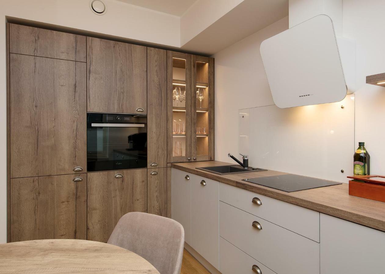 Tp City Apartment - City Center 탈린 외부 사진